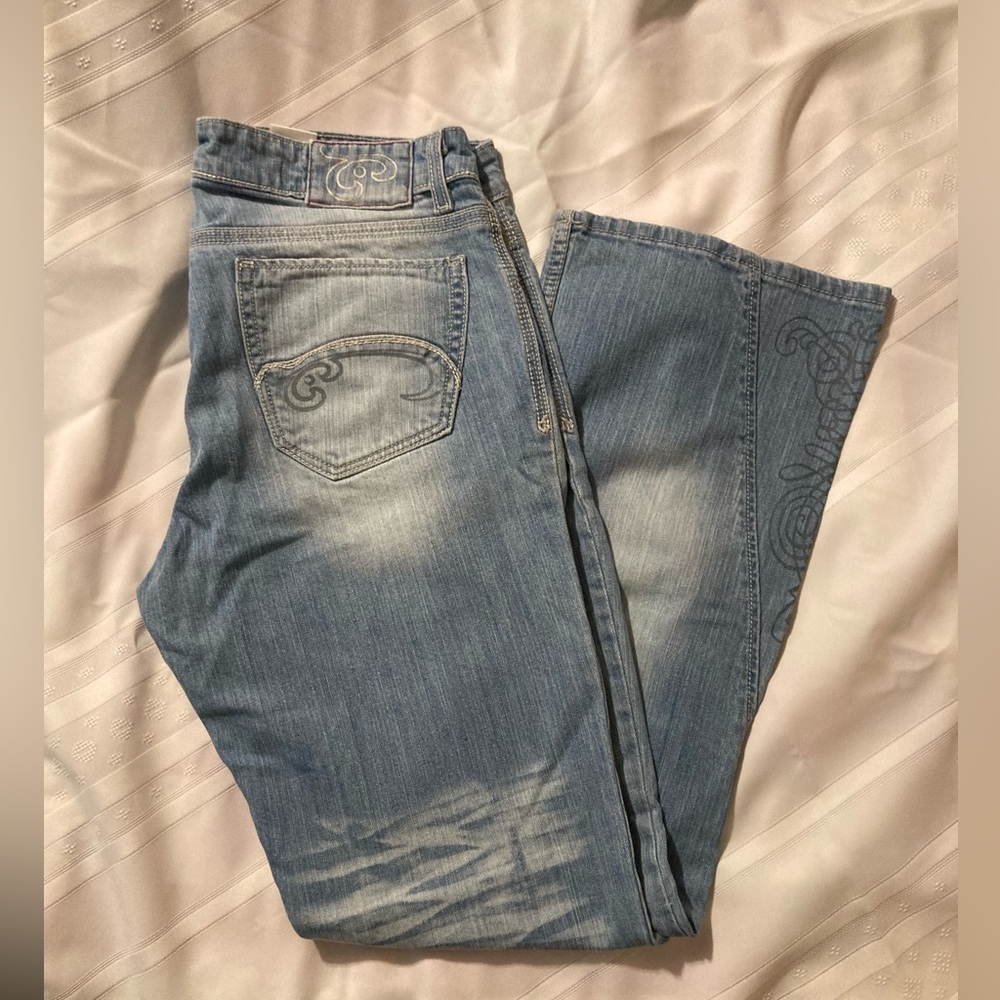 Southern Thread flair leg